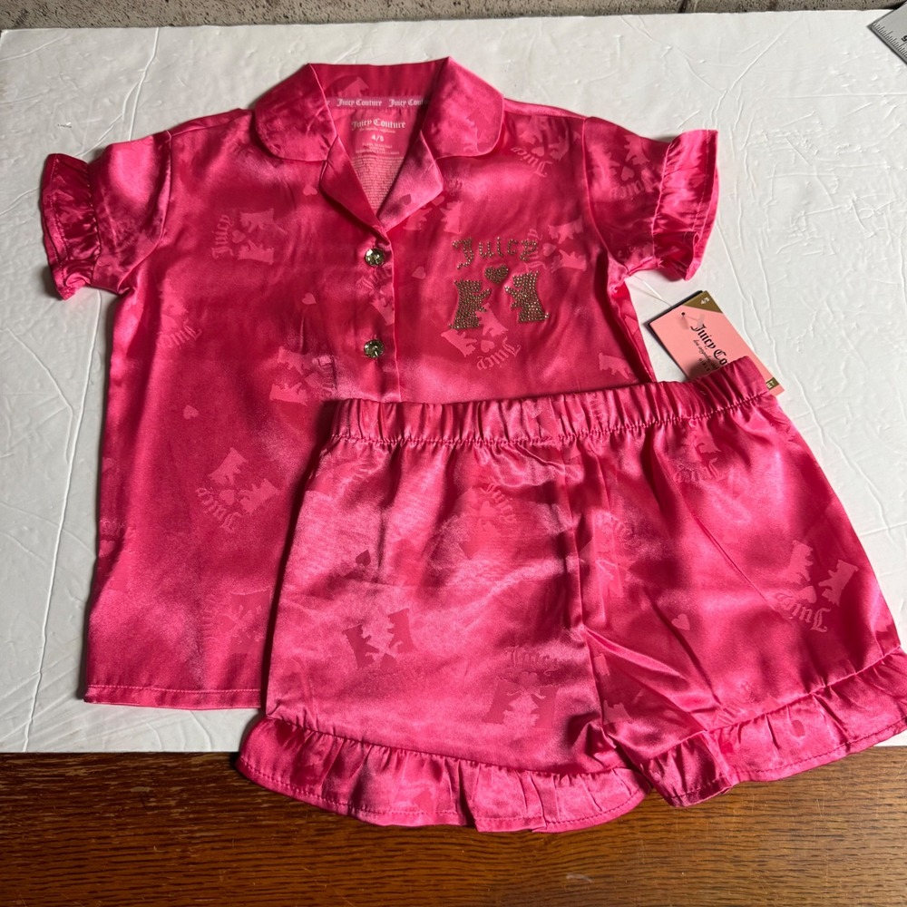 Juicy Couture Girls Pink Satin Pajama Set 2pc Shorts Button Top Size 4/5 NWT